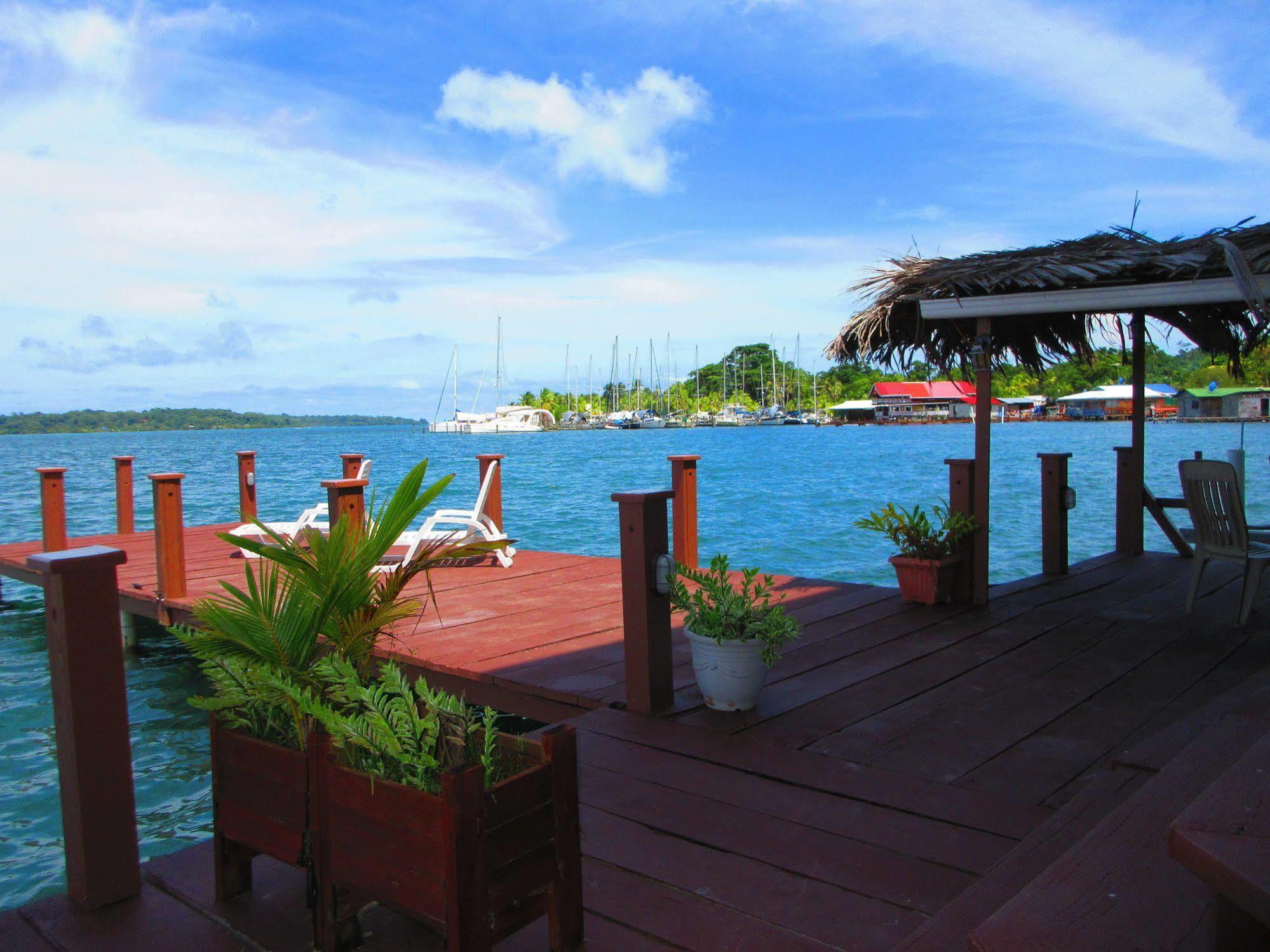 Los Balcones Over The Sea Hotel Bocas del Toro Kültér fotó